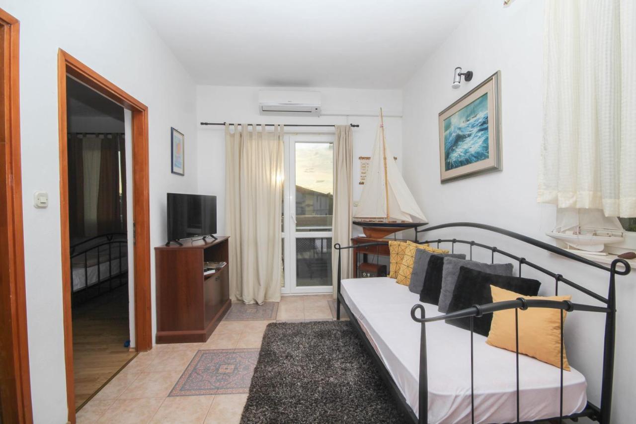 Lola'S Apartments Tribunj (Sibenik-Knin) Exterior foto