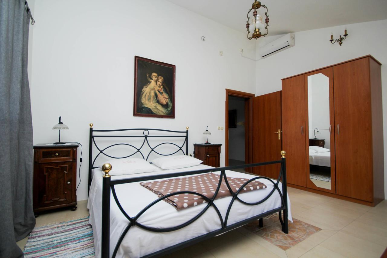 Lola'S Apartments Tribunj (Sibenik-Knin) Exterior foto